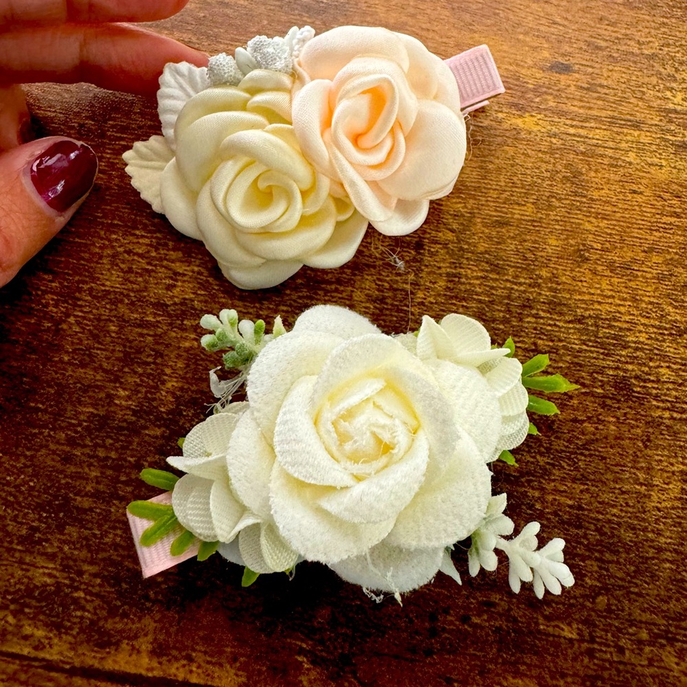 Set of two adorable barrettes. Never worn!